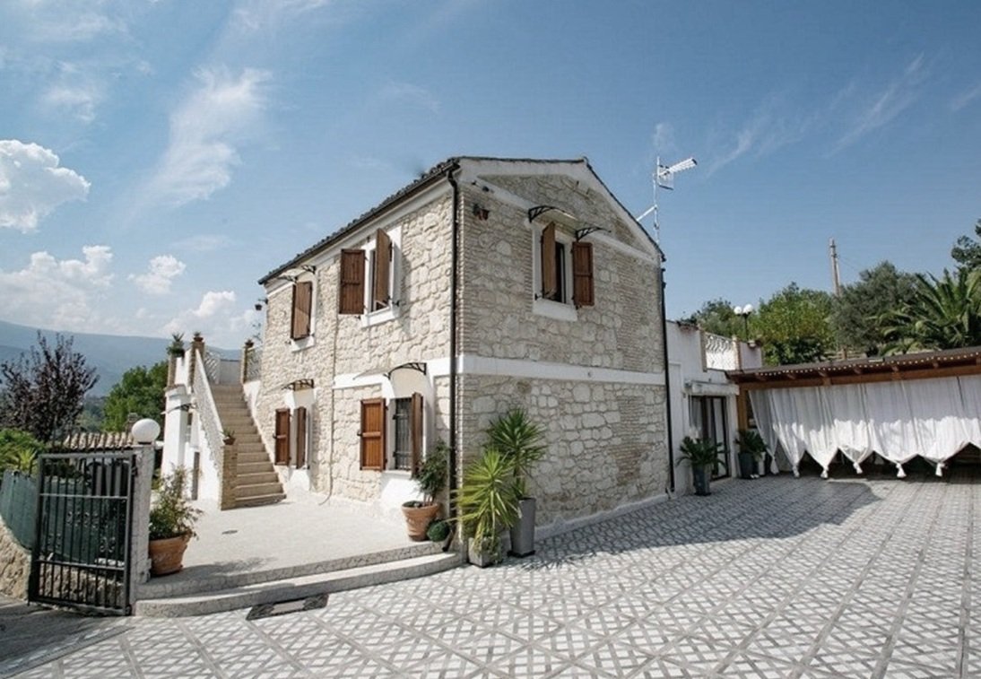 Bed and breakfast i Italien, stenhus